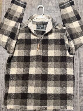 True Grit Men’s Black & White Buffalo Plaid Sherpa Half-Zip Jacket